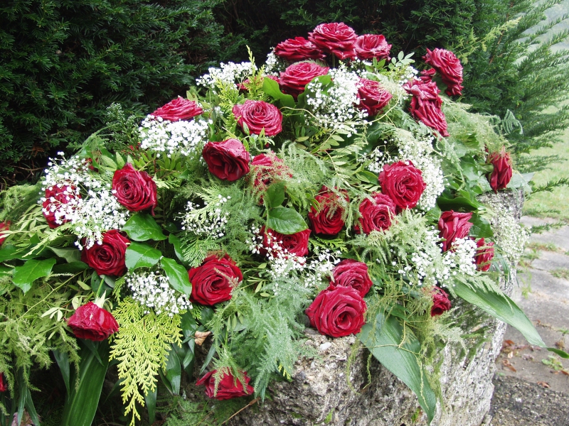 funeraire-ST ZACHARIE-min_roses-61203